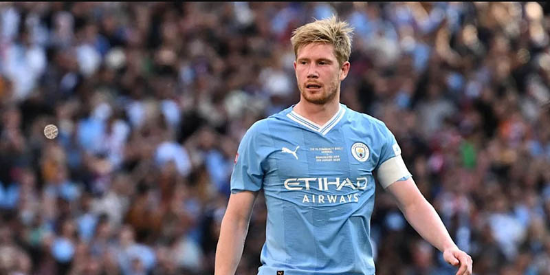 De Bruyne là mẫu tiền vệ kiến thiết toàn năng