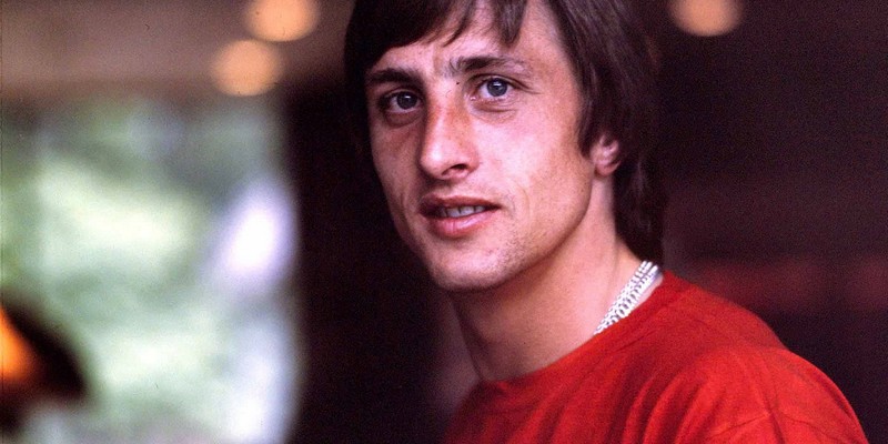 Johan Cruyff là người đã thay đổi tư duy bóng đá của các thế hệ sau này